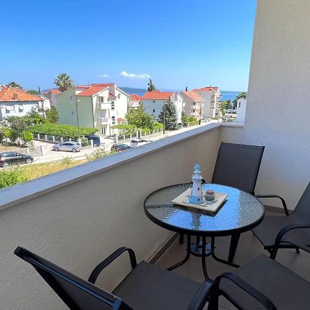 Apartment Troisa Kaštela Exteriör bild